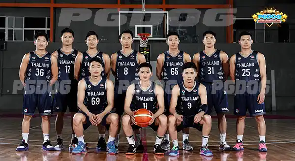 สองสมาคม หนึ่งสนาม